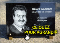 Plaque fun&eacute;raire avec portrait